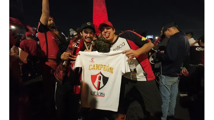 La afición rojinegra disfrutó el campeonato de La Academia.