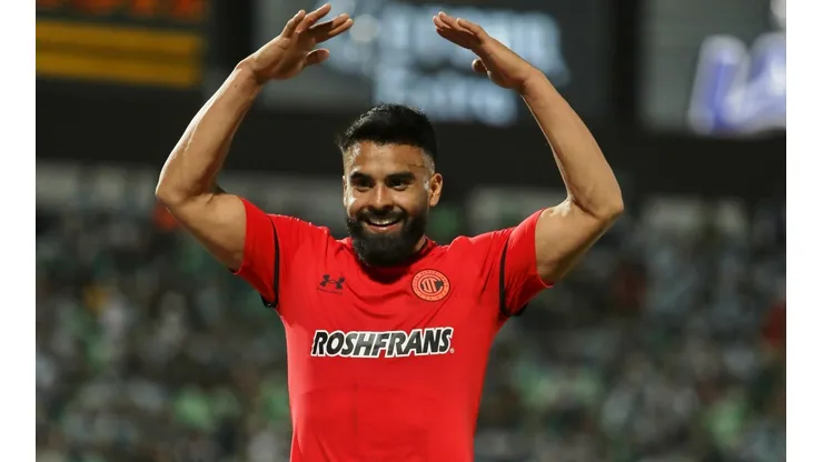 Toluca rechazó la primera oferta por Alexis Canelo