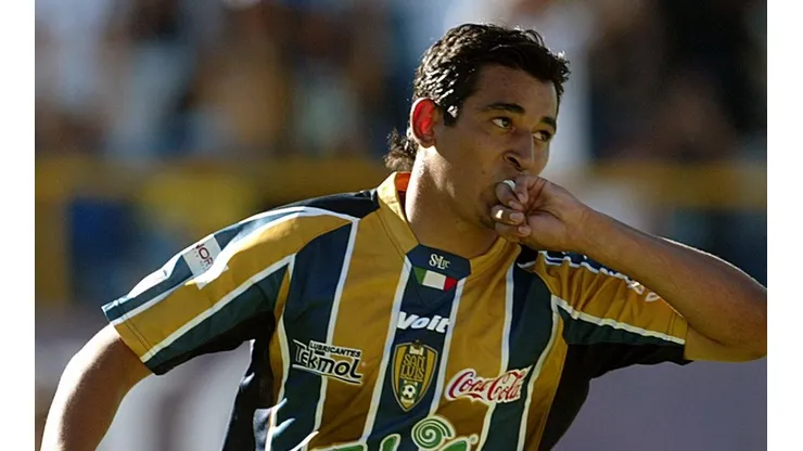 Alfredo Moreno fue campeón de goleo con el San Luis.