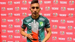 No se va: León blindó a Ángel Mena