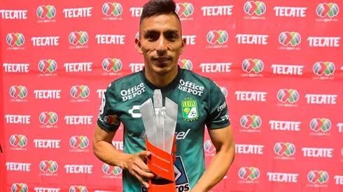 No se va: León blindó a Ángel Mena