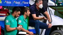 Holan revela las similitudes del futbol con el hockey