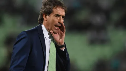 Guillermo Almada dejó de ser el entrenador de Santos Laguna