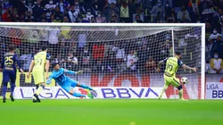 El cobro de Emanuel Aguilera para el 1-0 del América.