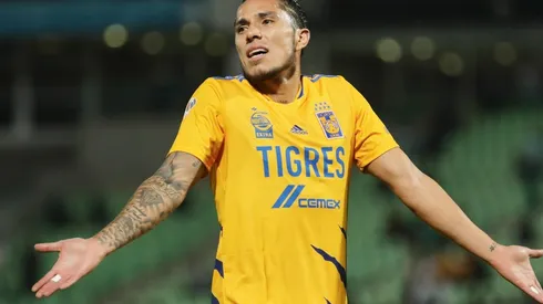 Carlos Salcedo y su herida de guerrera para buscar las semifinales