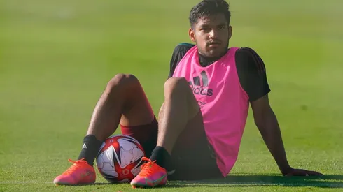 El trueque que Chivas ofreció a Santos por el Mudo