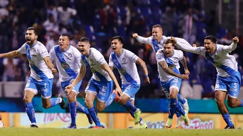 El momento en que el Puebla liberó la tensión al librar el repechaje.