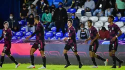 Jonathan Pérez (18) -al centro- hizo el primer gol de México en la Revelations Cup.