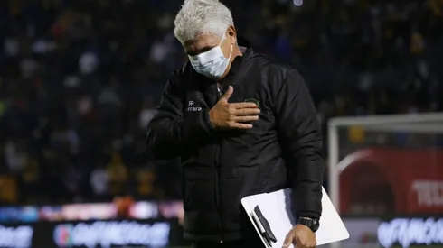 Explicó el Tuca sus polémicas declaraciones homofóbicas