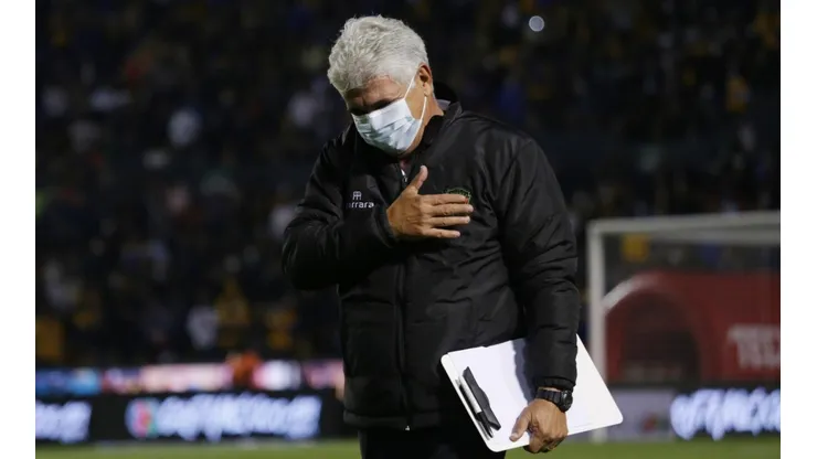 Explicó el Tuca sus polémicas declaraciones homofóbicas