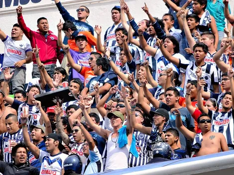 Se incendia autobús donde viajaban aficionados de Rayados