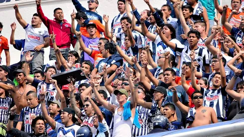 Los fans viajaban para el partido ante el América