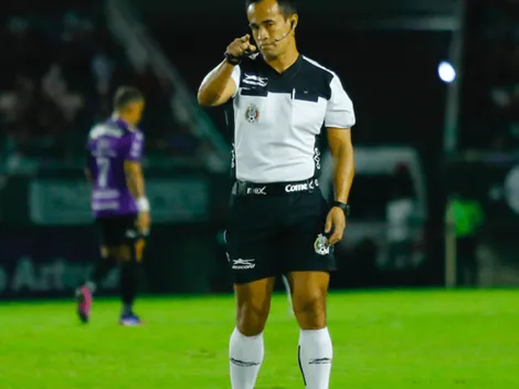 ¿Fue o no penal? Chivas se salva de un penal tras la revisión del VAR