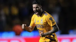André-Pierre Gignac marcó el 1-0 con un espectacular tiro libre.