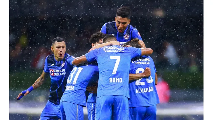 Cruz Azul se lleva el Clásico Joven sobre el final.
