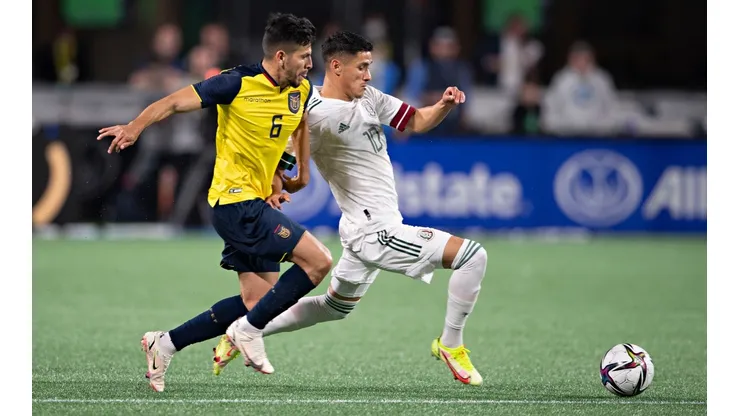 Christian Cruz de Ecuador contra Uriel Antuna de México.