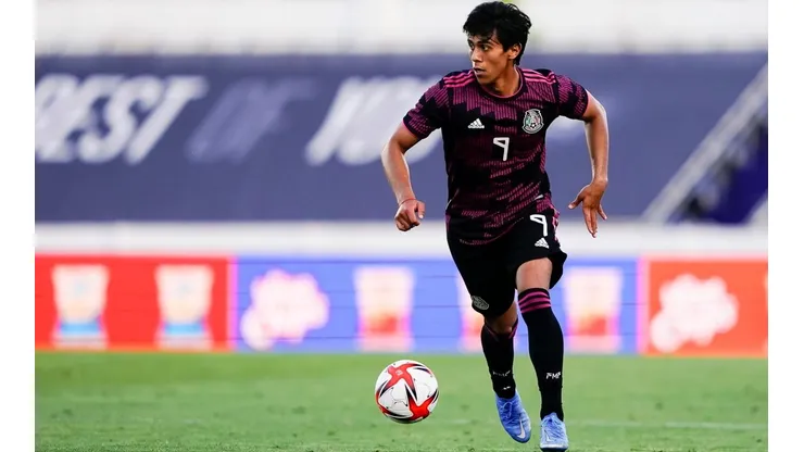 José Juan Macías tiene cinco partidos son la selección mayor, todos en 2019.