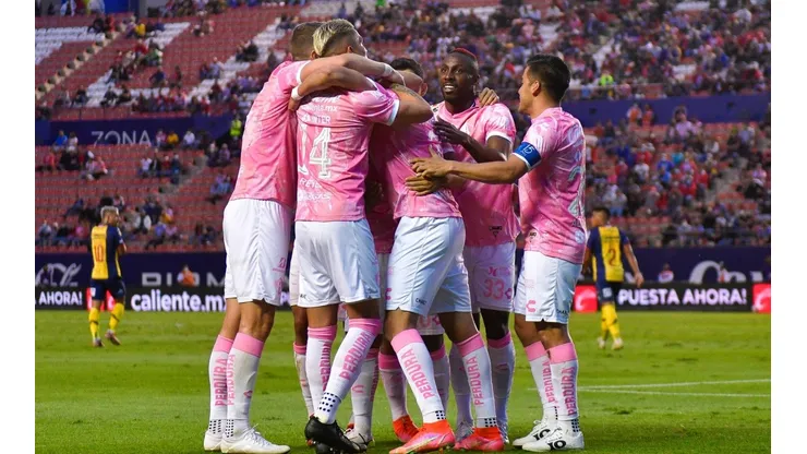 Atlas y Liverpool, unidos por goleadas impactantes