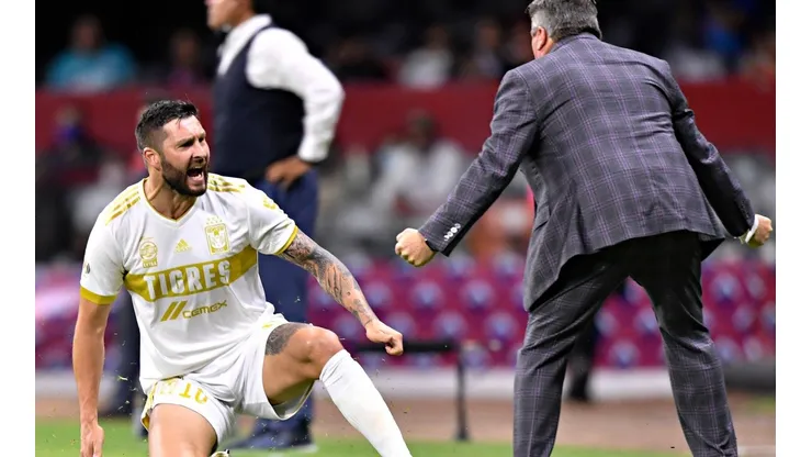 André-Pierre Gigna lleva seis partidos en su primer torneo con Miguel Herrera.