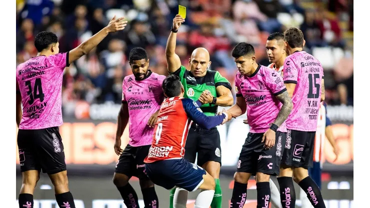 Ramos Rizo destrozó a Juan Esquivel por favorecer a Chivas