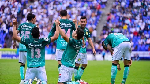 La Fiera celebró dos goles, el primero se lo anularon por fuera de lugar.