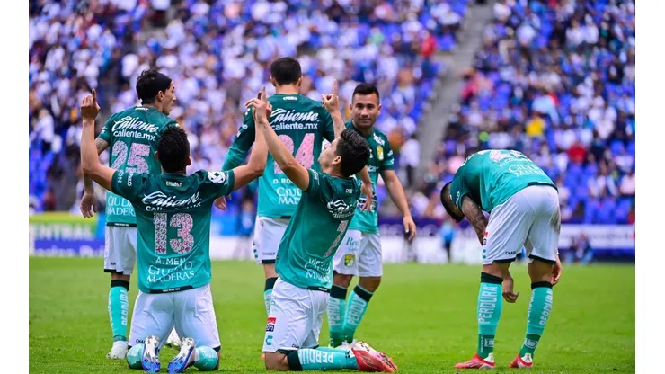 La Fiera celebró dos goles, el primero se lo anularon por fuera de lugar.