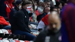 Cristante fue trolleado por su auxiliar técnico tras la patada al jugador de Necaxa