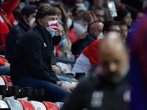 Cristante fue trolleado por su auxiliar técnico tras la patada al jugador de Necaxa