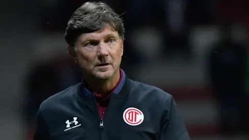 Hernán Cristante, expulsado ante el Necaxa por un hecho insólito.