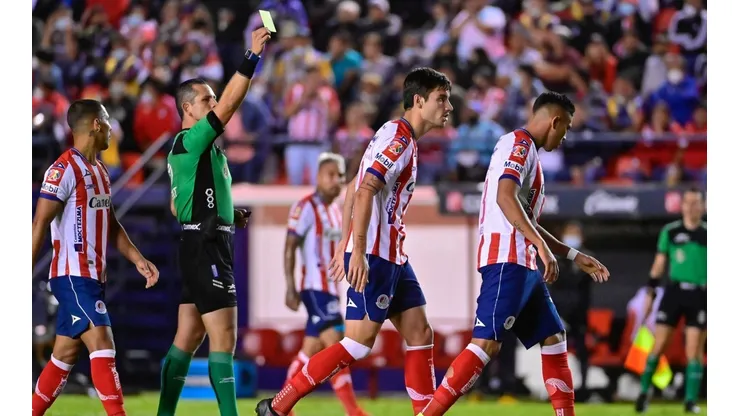 DT de San Luis destrozó a Montaño por no "animarse" a cobrarle un penal en contra al América
