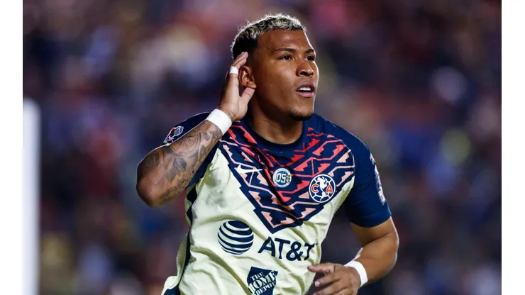 Roger Martínez, héroe del América ante San Luis.