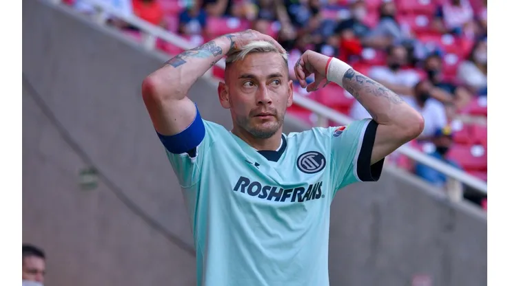 El particular grito de la afición de Chivas hacia Sambueza
