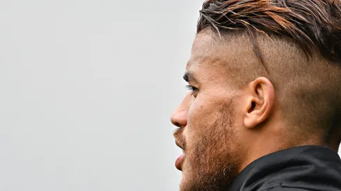 Jonathan dos Santos no jugó en los partidos de México en octubre.