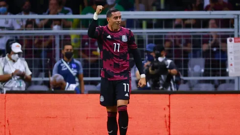 Rogelio Funes Mori es una máquina de romper récords en México.