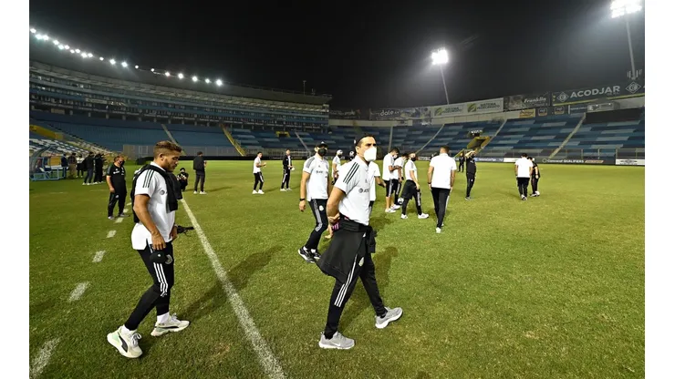 Cambios en el Tri para salir a la cancha del estadio Cuscatlán.