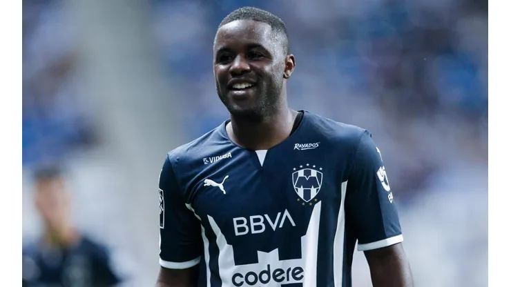 Joel Campbell volverá antes de tiempo a México por lesión