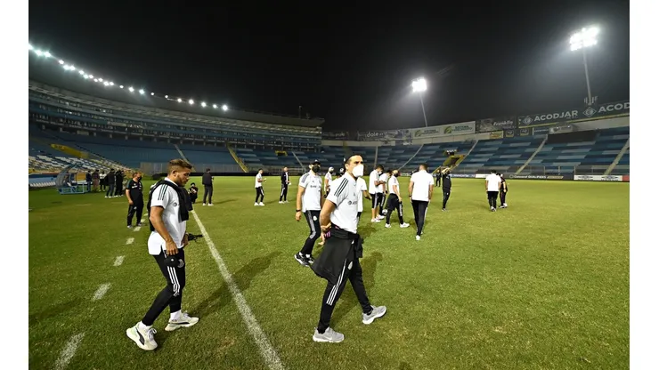 El Tri ya pisó el Cuscutlán y buscará equilibrar el historial