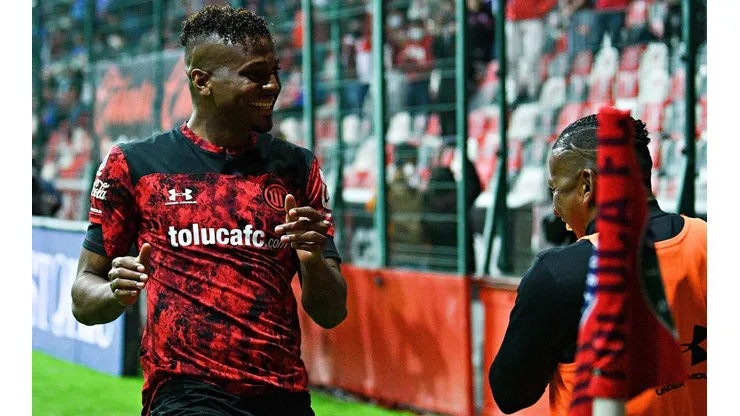 Michael Estrada, cerca de definir su futuro con Toluca