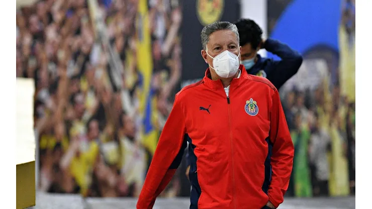 Chivas necesita reforzarse para volver a luchar.