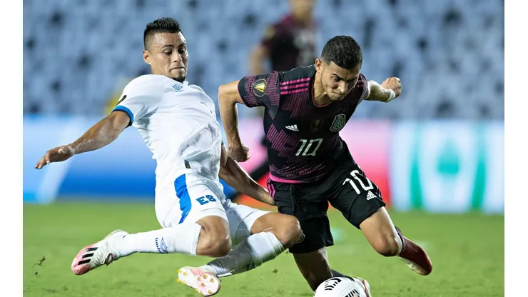 El Salvador juega sucio desde antes del partido con México.