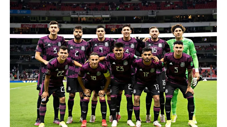 Alineación titular México contra Canadá