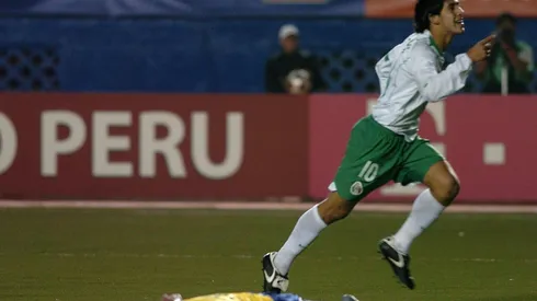 Ever Guzmán celebra su gol ante Brasil en la Copa del Mundo sub 17 Perú 2005.