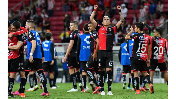 Atlas sigue festejando el triunfo en el Clásico Tapatío.