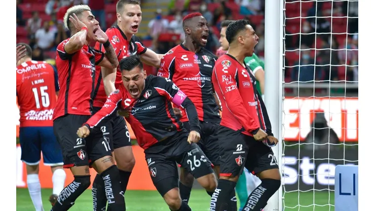 Dos jugadores del Atlas trollearon a Gudiño y Vega