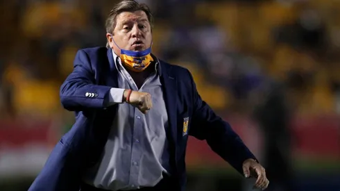 Miguel Herrera y los Tigres han ganado un partido de cinco en el estadio Universitario.