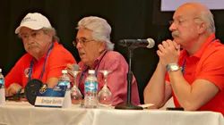 Decio de María, Justino Compeán y Enrique Bonilla en un draft del futbol mexicano.