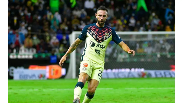 Así fue la falta de Miguel Layún.