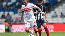 Rubens Sambueza y Monterrey no tuvieron suerte ante Monterrey.