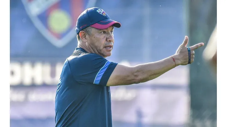 El timonel mexicano sólo suma un triunfo