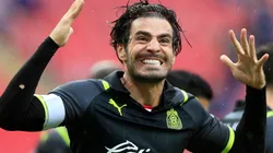 Antonio Briseño fue burlado por un aficionado de Chivas.